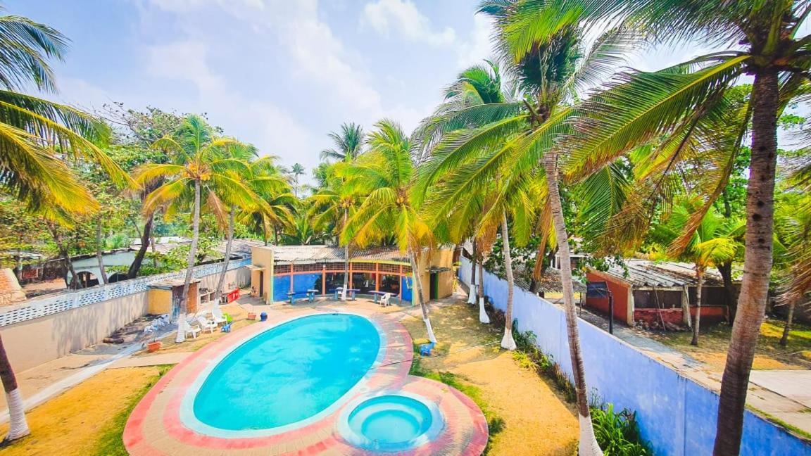 Hostal Club Mochilero La Libertad Kültér fotó